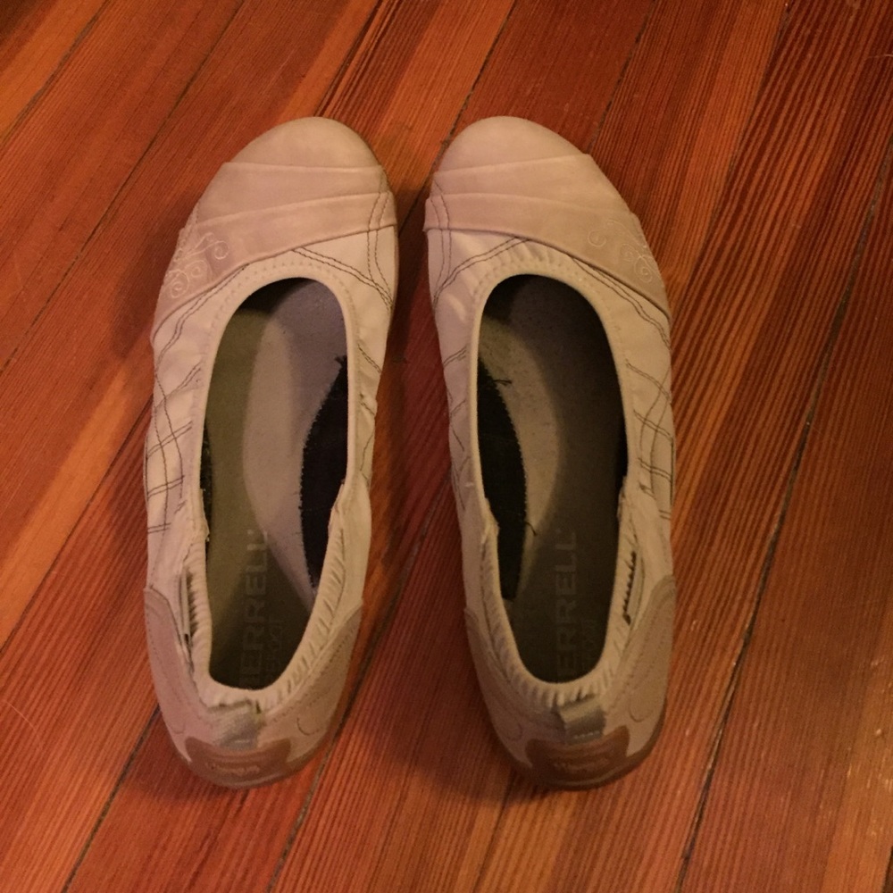 Merrell flats